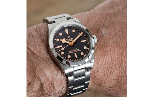 tudor black bay 38.